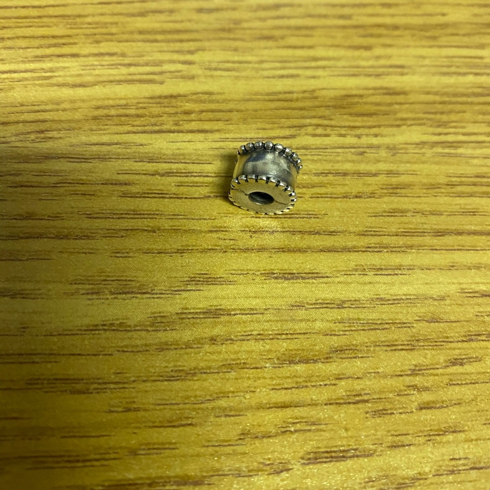 Pandora clip